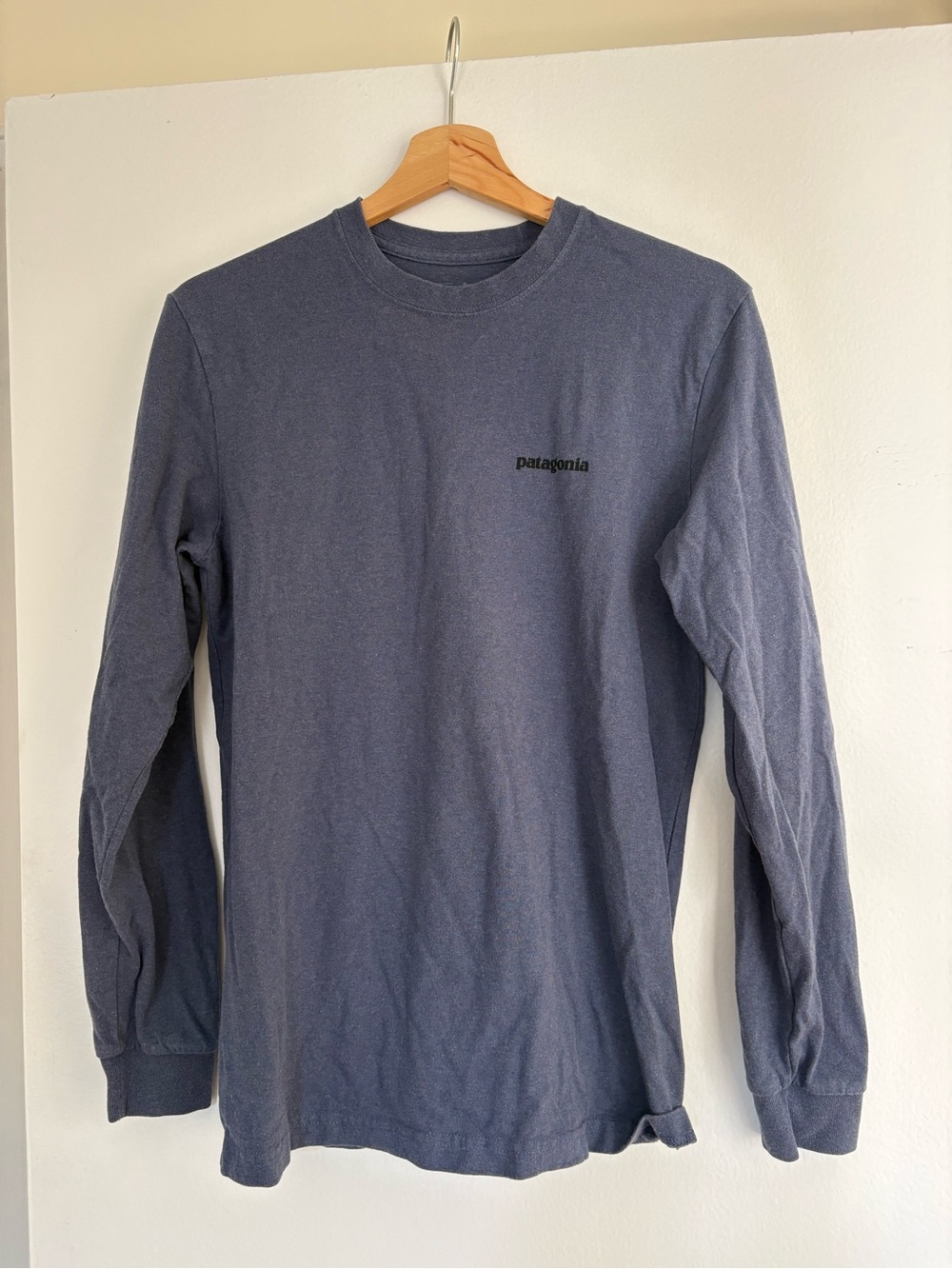 Patagonia Men's Long-Sleeve Crew Tee - Navy Blue XS